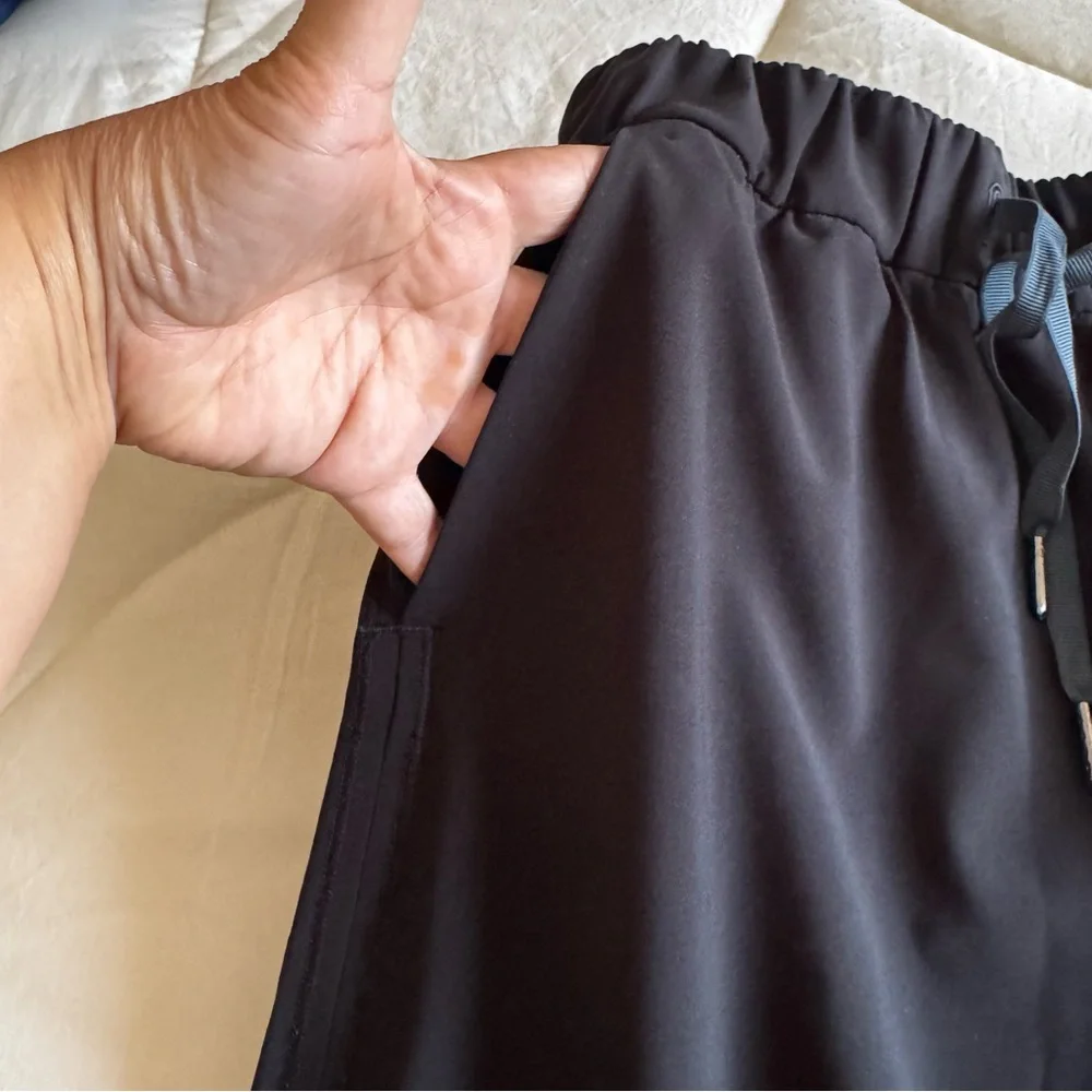 Lululemon Black Women's Skirt